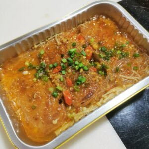 锡纸蒜香金针菇 （Tin foil box's Enoki mushrooms)
